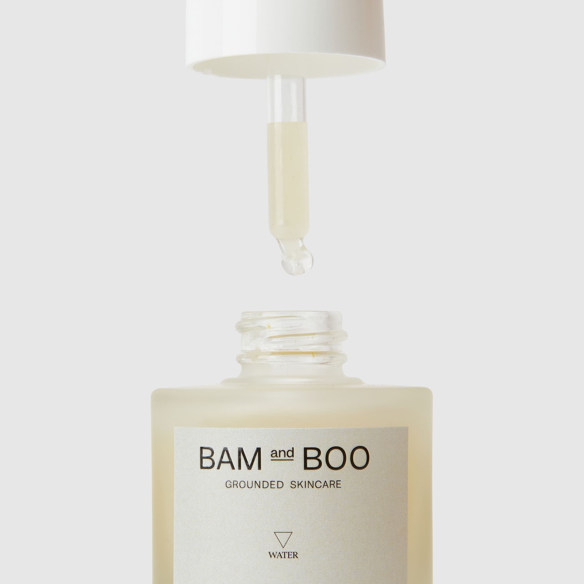 Hyaluronic Acid Serum - Pack Shot Product Open Dropper Detail - BAMandBOO Grounded Skincare Azores